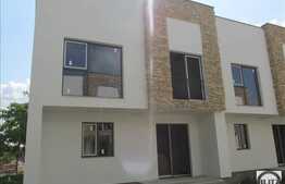 Triplex de vanzare in zona rezidentiala de top! 116 mp! Semifinisat!