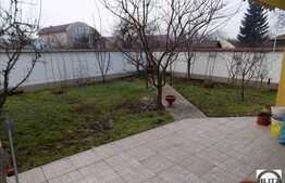 Casa cuplata cu 4 camere, 180 mp utili, teren 400 mp, zona linistita de case