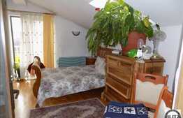 Casa cuplata cu 4 camere, 180 mp utili, teren 400 mp, zona linistita de case