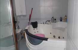 Casa cuplata cu 4 camere, 180 mp utili, teren 400 mp, zona linistita de case