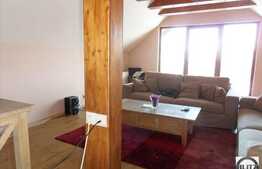 Casa de vanzare cu 5 camere, 170 mp, teren 1100 mp, renovata, zona linistita!