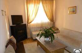 Casa de vanzare cu 5 camere, 170 mp, teren 1100 mp, renovata, zona linistita!