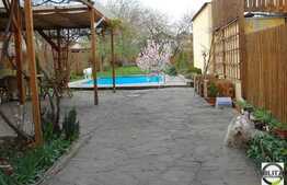 Casa de vanzare cu 5 camere, 170 mp, teren 1100 mp, renovata, zona linistita!