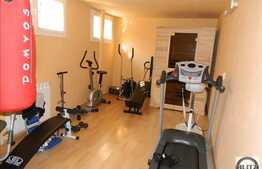 Casa individuala, 500 mp, teren 560 mp, zona rezidentiala de case!