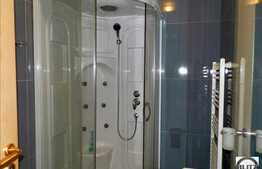 Vanzare casa de lux, 238 mp, teren 500 mp, 2 fronturi stradale, zona centrala!