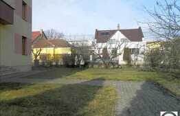 Vanzare casa de lux, 238 mp, teren 500 mp, 2 fronturi stradale, zona centrala!