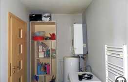 Vanzare casa de lux, 238 mp, teren 500 mp, 2 fronturi stradale, zona centrala!