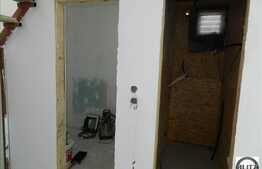 Vanzare casa 98 mp utili, teren 200 mp, front 13.6 ml, semifinisat, imobil nou