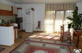 Vanzare triplex, 130 mp, teren 230 mp, 2 fronturi stradale, zona rezidentiala!