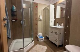 Apartament 3 camere, decomandat, etaj intermediar, lift, parcare si boxa 