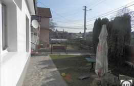 Casa cu 4 camere, 115 mp, teren 300 mp, 18 ml front stradal, zona Piata 14 Iulie