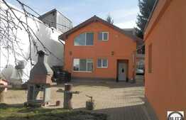 Casa de vanzare 200 mp, teren 386 mp, imobil nou, zona accesibila catre centru!