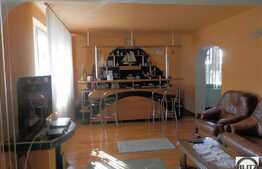 Casa de vanzare 200 mp, teren 386 mp, imobil nou, zona accesibila catre centru!