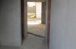 Casa insiruita 160 mp, teren 350 mp, zona linistita! Semifinisata!