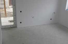 Casa de vanzare, 125 mp utili, teren 205 mp, P+E1, front stradal 13 ml!