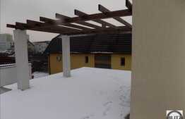 Casa individuala de vanzare, 300 mp utili, teren 414 mp, zona linistita!