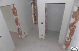 Casa individuala de vanzare, 300 mp utili, teren 414 mp, zona linistita!