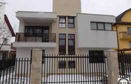 Casa individuala de vanzare, 300 mp utili, teren 414 mp, zona linistita!