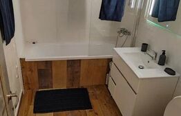 Apartament cu 3 camere, 51 mp, zona Teilor