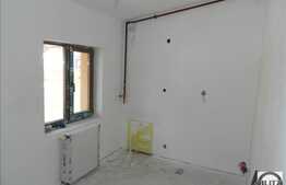 Casa insiruita, 260 mp utili plus 40 mp terasa, semifinisata, panorama frumoasa!