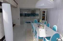 Penthouse cu 5 camere, 220 mp, imobil nou, 2 garaje, terasa, zona Iulius Mall