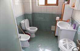 Duplex 4 camere, 184 mp, teren 425 mp, imobil nou, zona 7 strazi! 2 garaje!