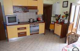 Duplex 4 camere, 184 mp, teren 425 mp, imobil nou, zona 7 strazi! 2 garaje!