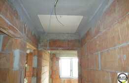 Casa individuala, semifinisata, 128 mp, teren 400 mp, parcare, terasa, balcon!