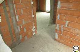 Casa individuala, semifinisata, 128 mp, teren 400 mp, parcare, terasa, balcon!