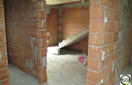 Casa individuala, semifinisata, 128 mp, teren 400 mp, parcare, terasa, balcon!