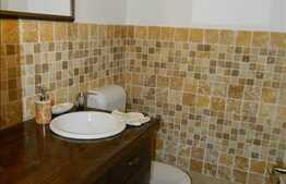 Casa de revista, 185 mp utili, teren 525 mp, gradina, zona linistita de case