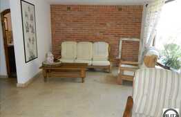 Casa de revista, 185 mp utili, teren 525 mp, gradina, zona linistita de case