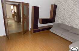 Duplex 130 mp, teren 200 mp, partial mobilat si utilat, zona linistita de case!