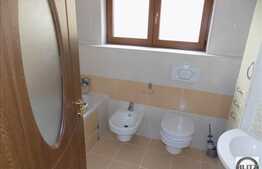 Duplex 130 mp, teren 200 mp, partial mobilat si utilat, zona linistita de case!