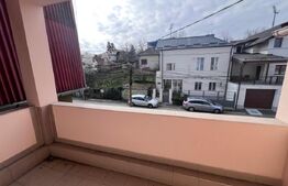 Casa de inchiriat, 7 camere, 230 mp + 415 mp teren, garaj - Gruia