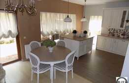 Casa 200 mp, teren 450 mp, imobil nou, zona linistita! Oferta unica!