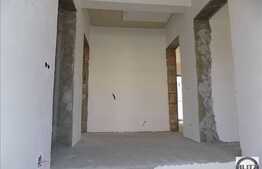 Casa individuala de vanzare, 180 mp utili, teren 400 mp, semifinisata, zona Real
