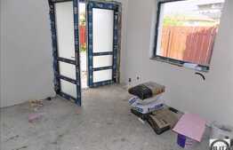 Casa individuala de vanzare, 180 mp utili, teren 400 mp, semifinisata, zona Real