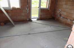 Casa insiruita, 120 mp, teren 150 mp, gradina, parcare! Semifinisata!