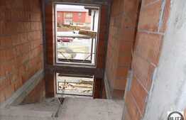 Duplex 125 mp, teren 300 mp, semifinisat, in cartier Europa!