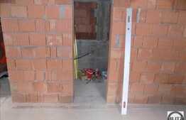 Duplex 125 mp, teren 300 mp, semifinisat, in cartier Europa!