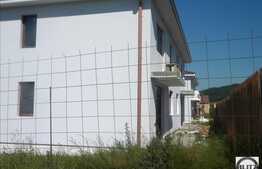 Duplex de vanzare intr-o locatie linistita, 108 mp, 200 mp de teren! Semifinisat