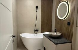 Apartament lux, 2 camere, 53 mp, terasa 9.57 mp, etaj 7, garaj, Eroilor