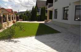 Duplex intreg invaluit in eleganta! 500 mp, teren de 1114 mp, front 40 ml