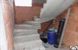 De vanzare duplex 5 camere, 140 mp utili, teren 250 mp, zona Borhanci!