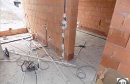 De vanzare duplex 5 camere, 140 mp utili, teren 250 mp, zona Borhanci!