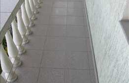 2 case de vanzare, situate in aceeasi curte, teren de 252 mp, zona Centrala!