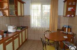 Casa individuala, 250 mp utili, 200 mp teren, zona linistita de case!