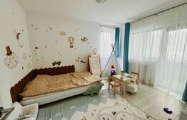 Apartament modern cu 3 camere, 70 mp, balcon, parcare, zona Vivo