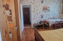 Apartament zona Vlahuta 2 camere , cu beci etaj 2/4